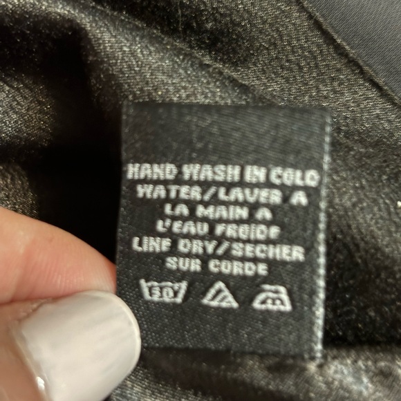 BEDO Femme Ruffle Accent Little Black Skirt - Picture 10 of 11